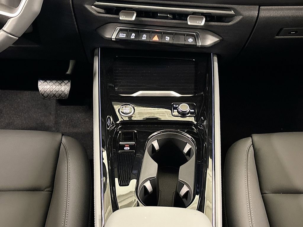 New 2026 Audi Q3 quattro 2.0T image 13