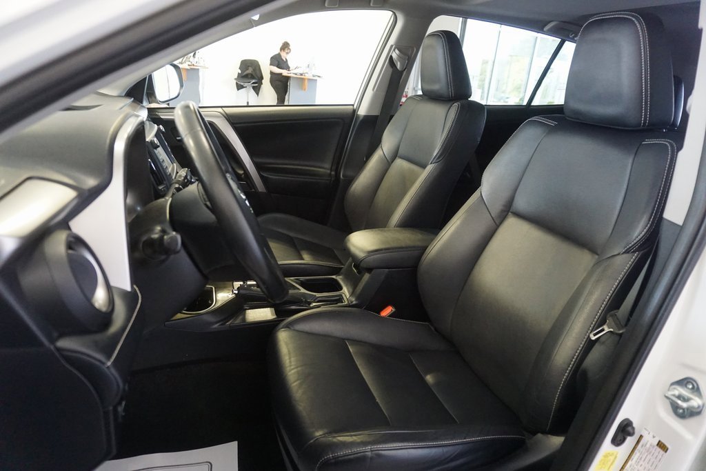 Certified 2018 Toyota RAV4 Limited image 22
