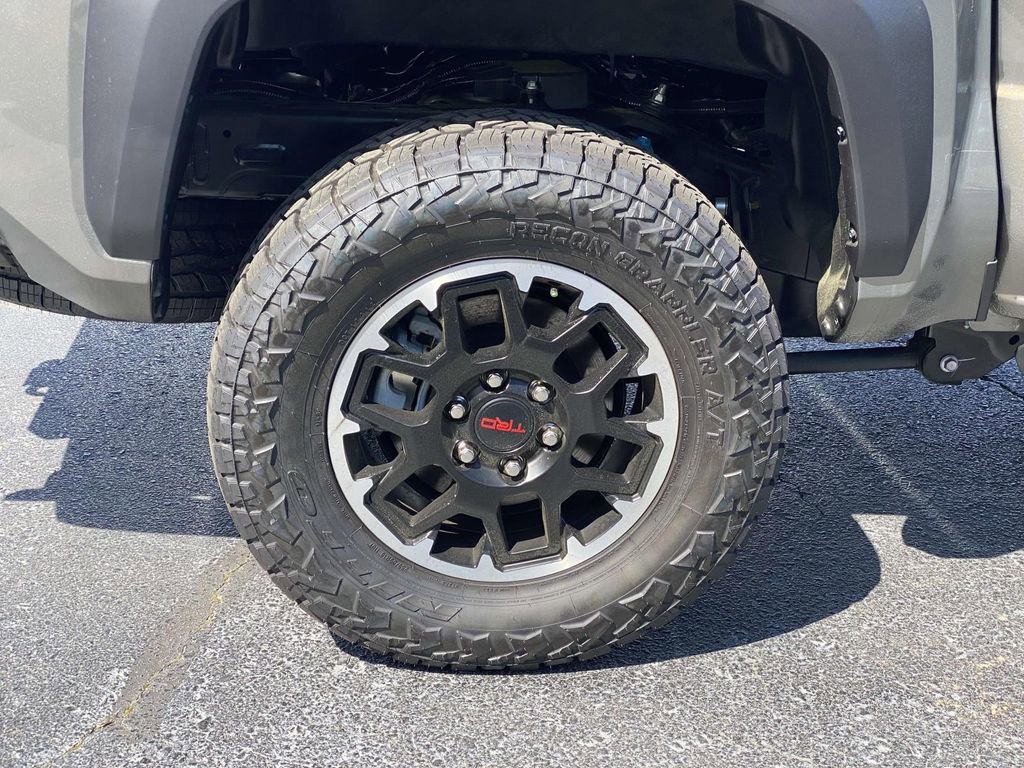 New 2025 Toyota Tacoma TRD Off-Road image 3