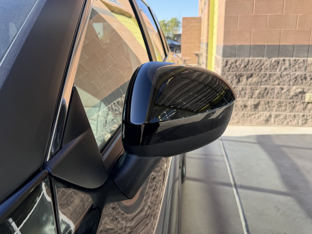 Used 2025 Nissan Rogue SV FWD image 12