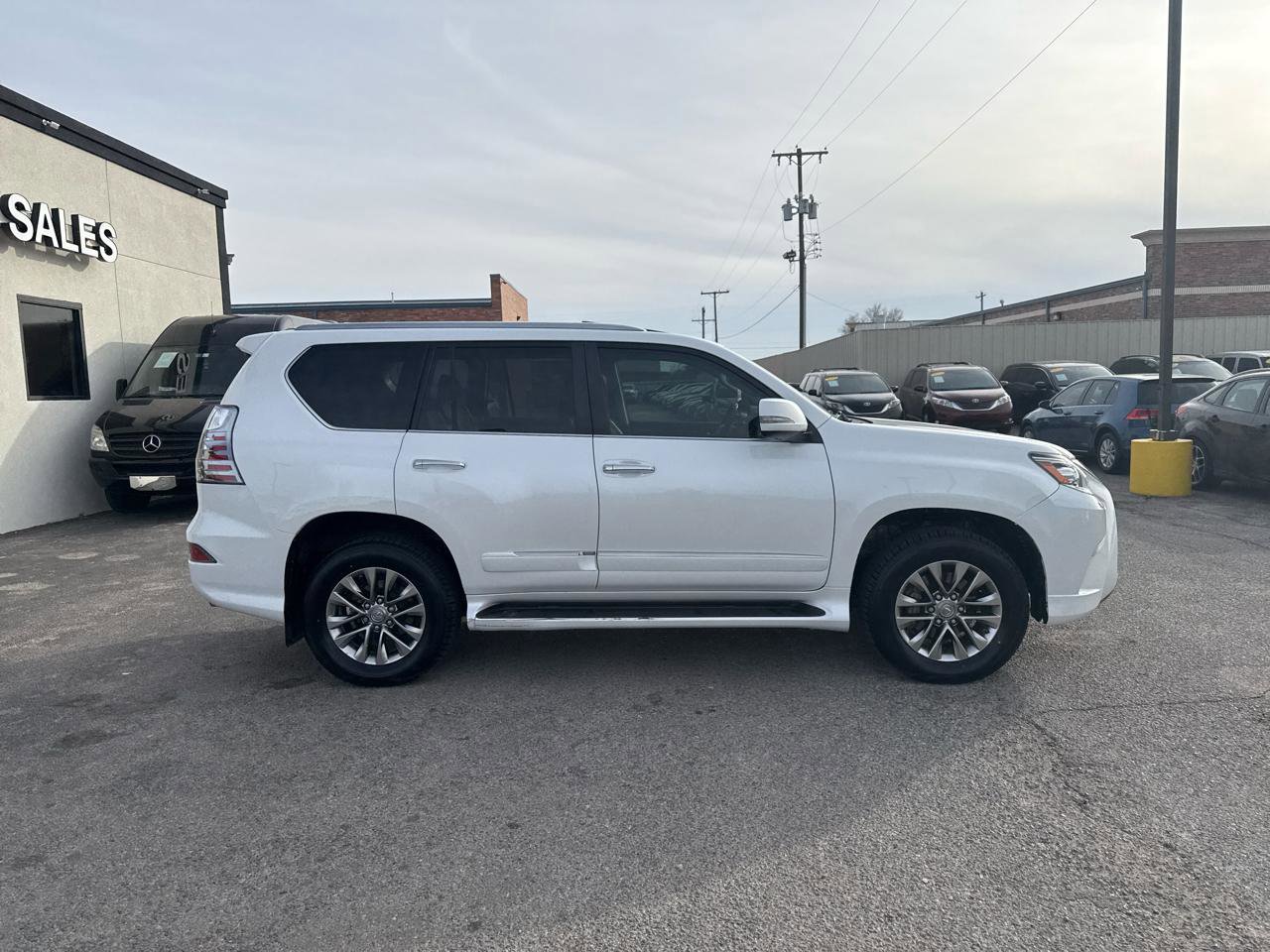 Used 2018 Lexus GX 460 Luxury w/ Preferred Accessory Package image 5