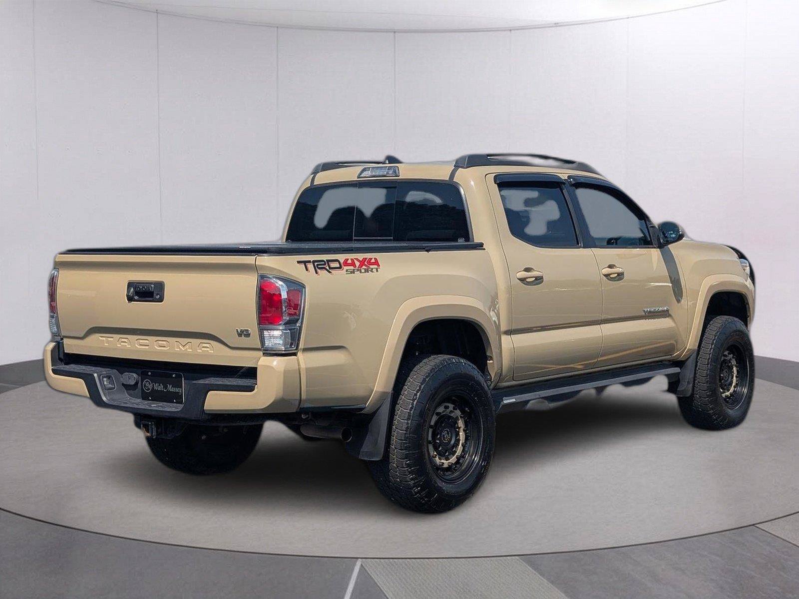 Used 2020 Toyota Tacoma TRD Sport AWD/4WD image 7