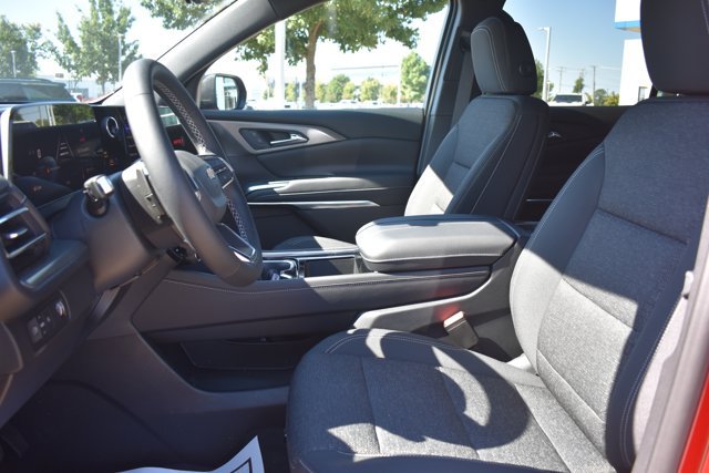 New 2027 Chevrolet Traverse LT w/ Driver Confidence Package FWD image 14