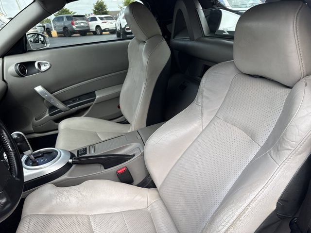Used 2007 Nissan 350Z Touring RWD image 5