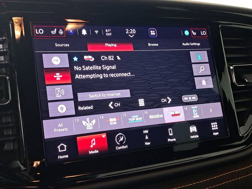 Used 2023 Dodge Durango R/T w/ Hemi Orange Plus Package image 19