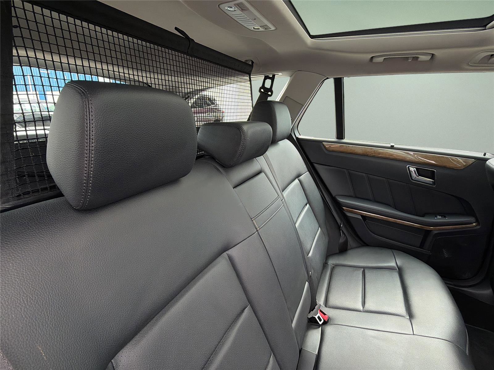 Used 2011 Mercedes-Benz E 350 4MATIC Wagon image 23