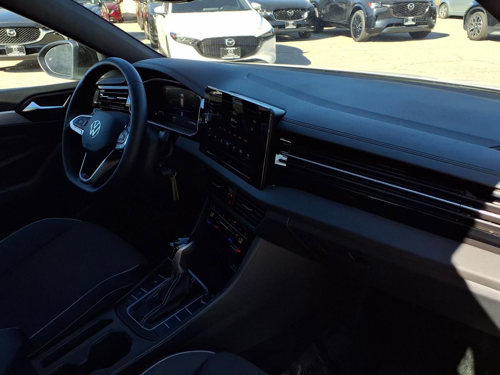 Certified 2025 Volkswagen Jetta Sport image 25