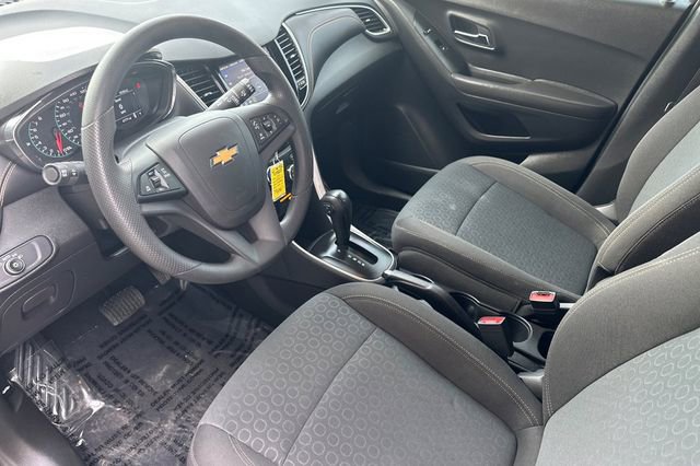 Used 2020 Chevrolet Trax LS w/ Tint and Cruise Package image 13