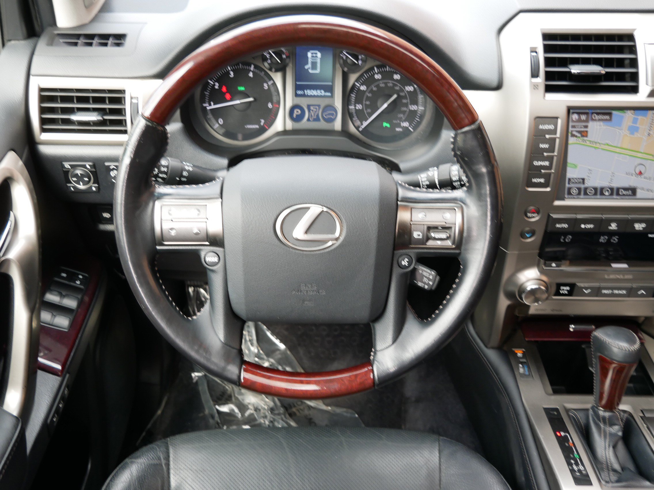 Used 2015 Lexus GX 460 w/ Premium Package AWD/4WD image 15