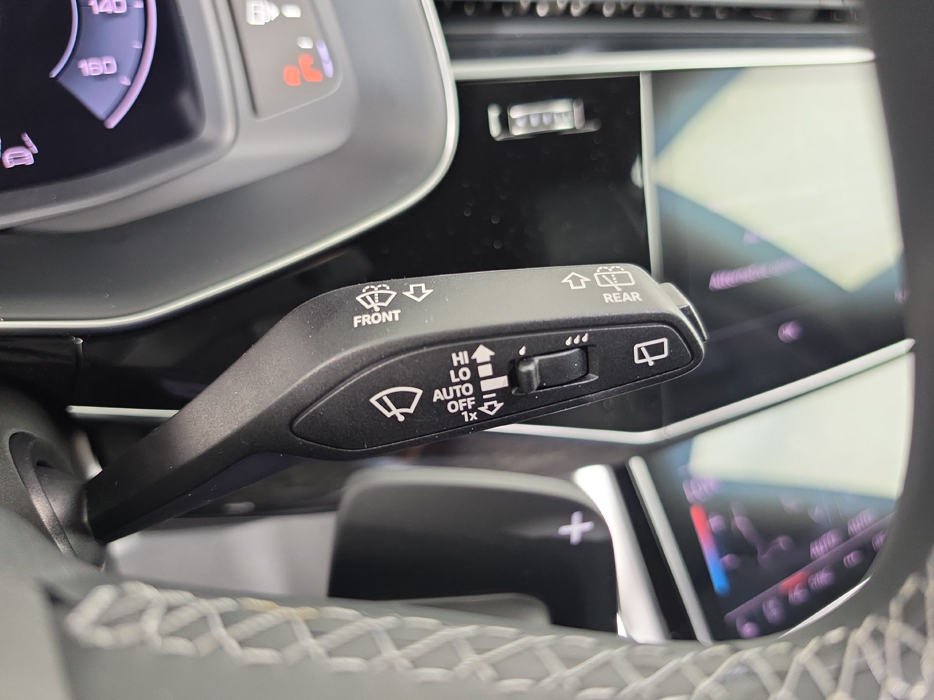 New 2026 Audi Q8 Premium Plus AWD/4WD image 25