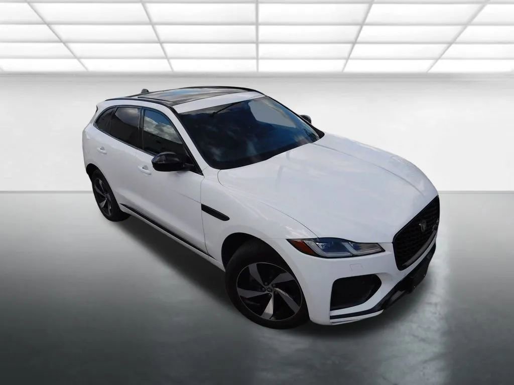 Used 2025 Jaguar F-PACE R-Dynamic S image 2