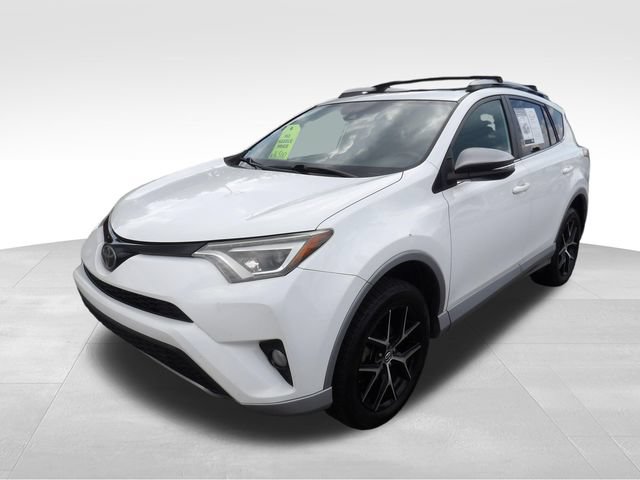 Used 2018 Toyota RAV4 SE w/ Power Extra Value Package AWD/4WD image 3