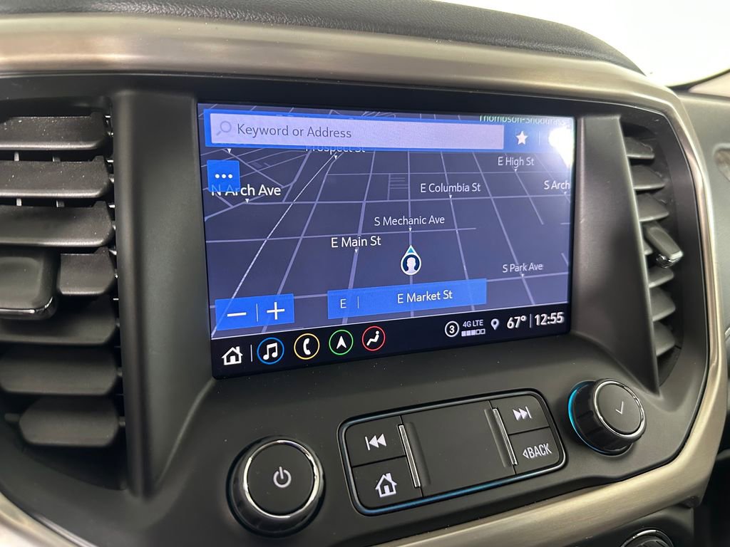 Used 2021 GMC Acadia Denali AWD/4WD image 16