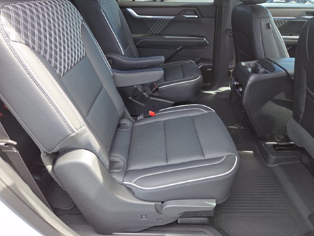 Certified 2024 GMC Acadia Denali w/ LPO, Floor Liner Package AWD/4WD image 25