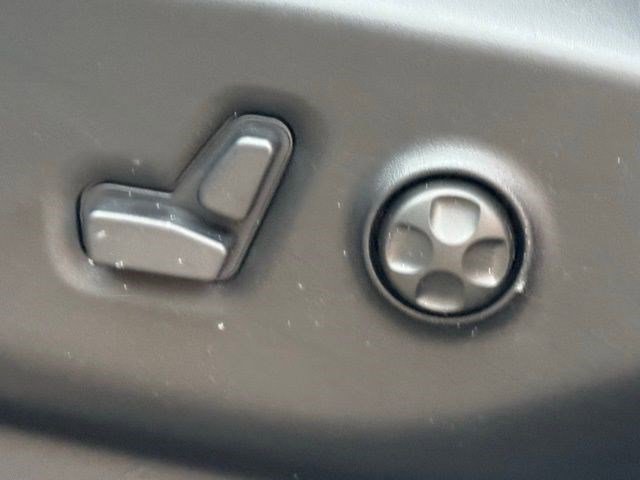 New 2026 Chrysler Pacifica Select image 12