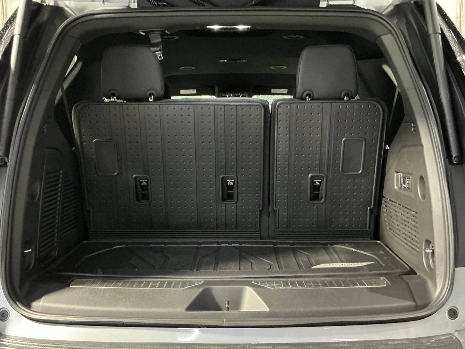 New 2026 Chevrolet Tahoe Z71 w/ Comfort Package image 33