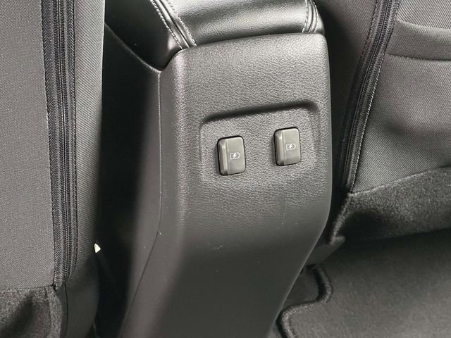 Used 2023 Nissan Kicks SV image 16