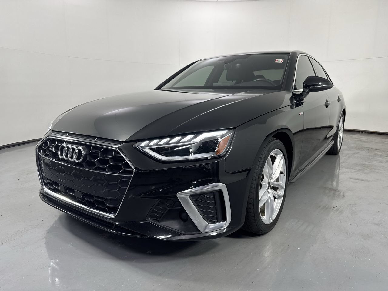 Used 2023 Audi A4 2.0T Premium Plus w/ Premium Plus Package AWD/4WD image 24