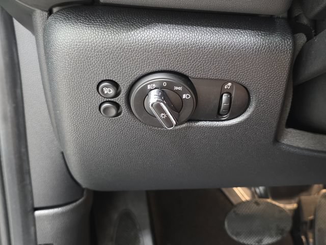 Used 2024 MINI Cooper SE FWD image 23