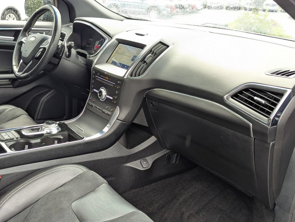 Used 2019 Ford Edge ST w/ Equipment Group 401A AWD/4WD image 28