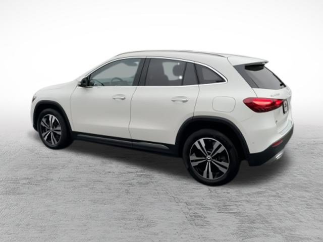 Used 2025 Mercedes-Benz GLA 250 4MATIC w/ Winter Package image 6