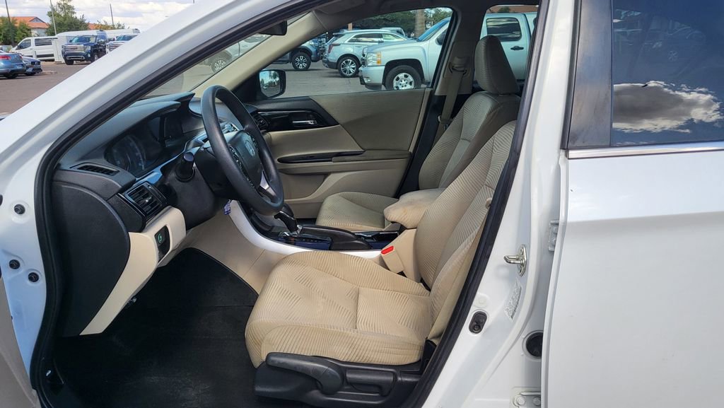 Used 2016 Honda Accord LX image 22