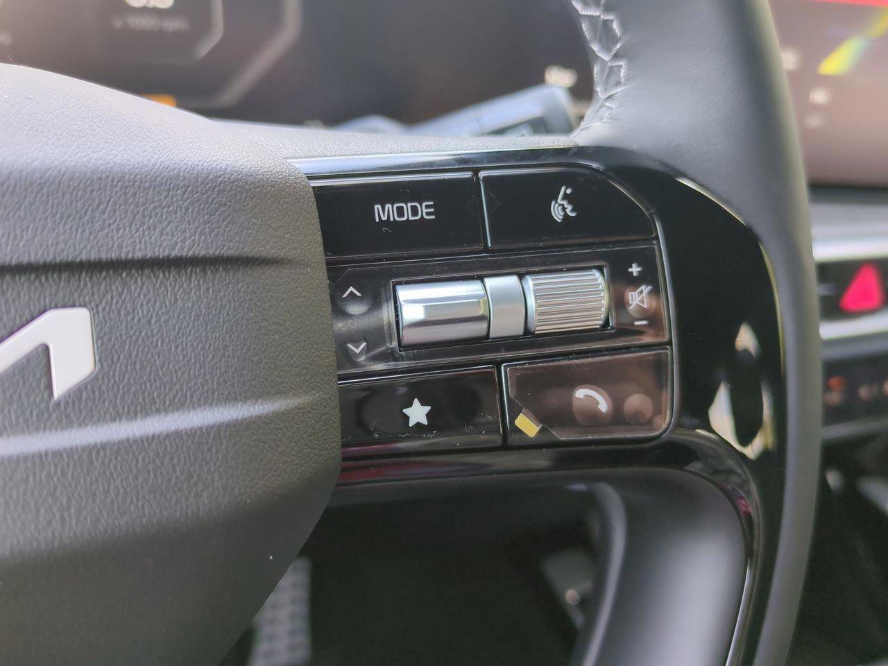 New 2026 Kia Sorento SX Prestige image 12