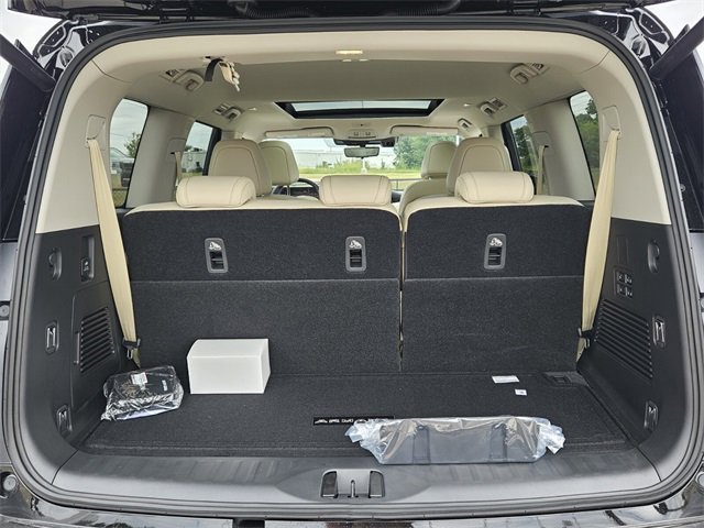 New 2026 Nissan Armada Platinum image 13