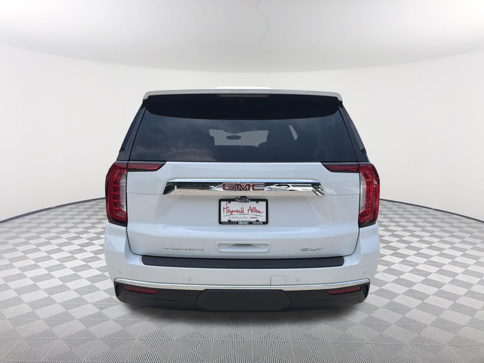 Certified 2021 GMC Yukon XL SLT w/ SLT Luxury Plus Package AWD/4WD image 5