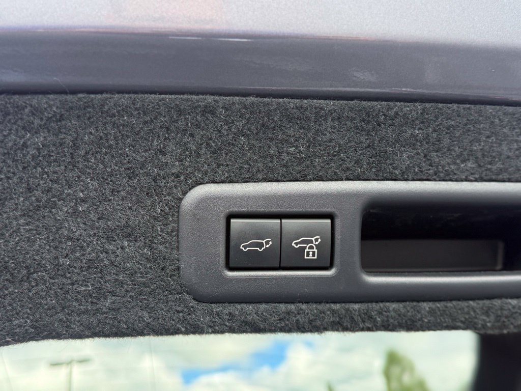 Used 2022 Lexus RX 450h AWD w/ Premium Package image 19