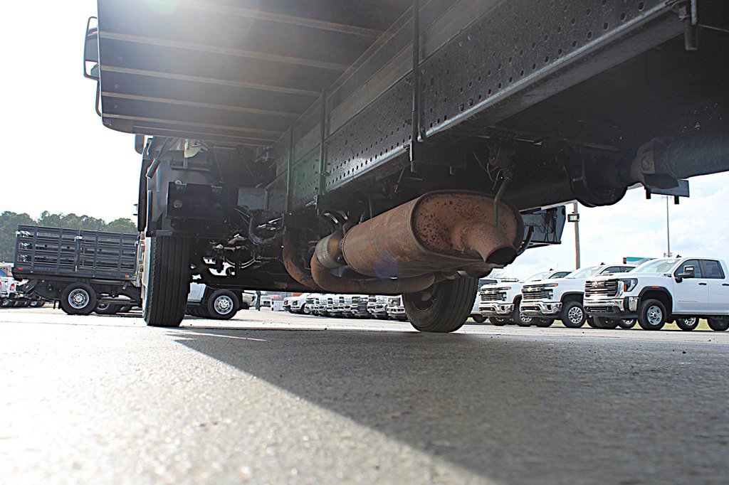 Used 2019 Isuzu NPR RWD image 32