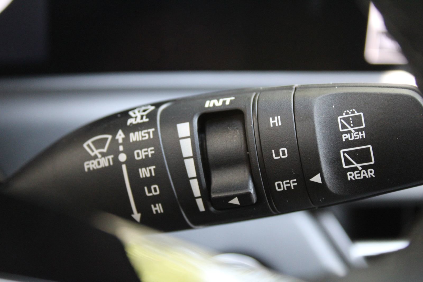 New 2026 Kia Seltos EX FWD image 28