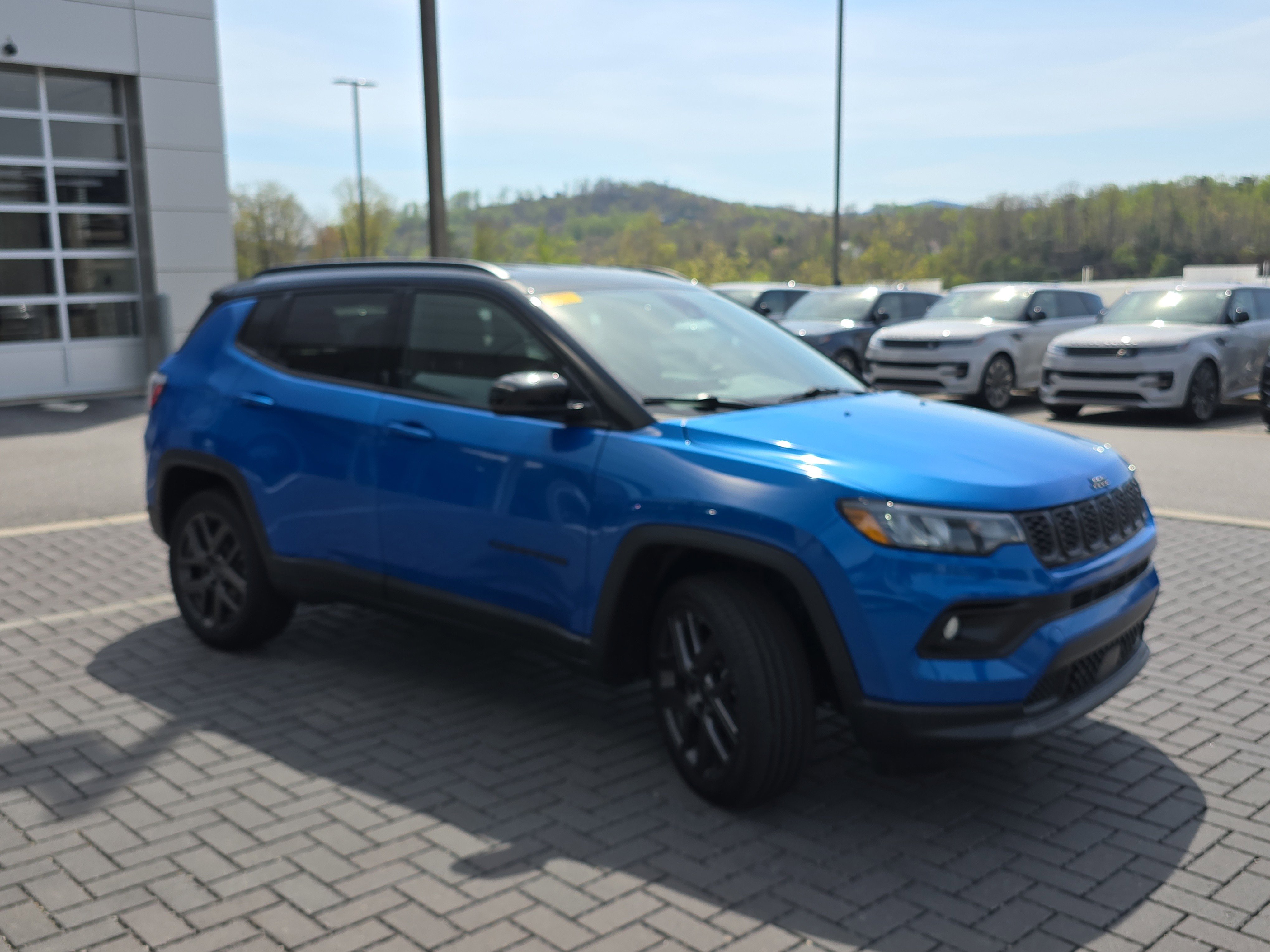 Used 2026 Jeep Compass Limited image 3