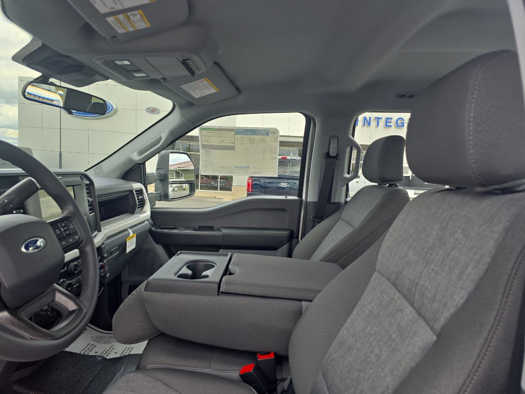 New 2025 Ford F350 XL w/ 360-Degree Camera Package image 16