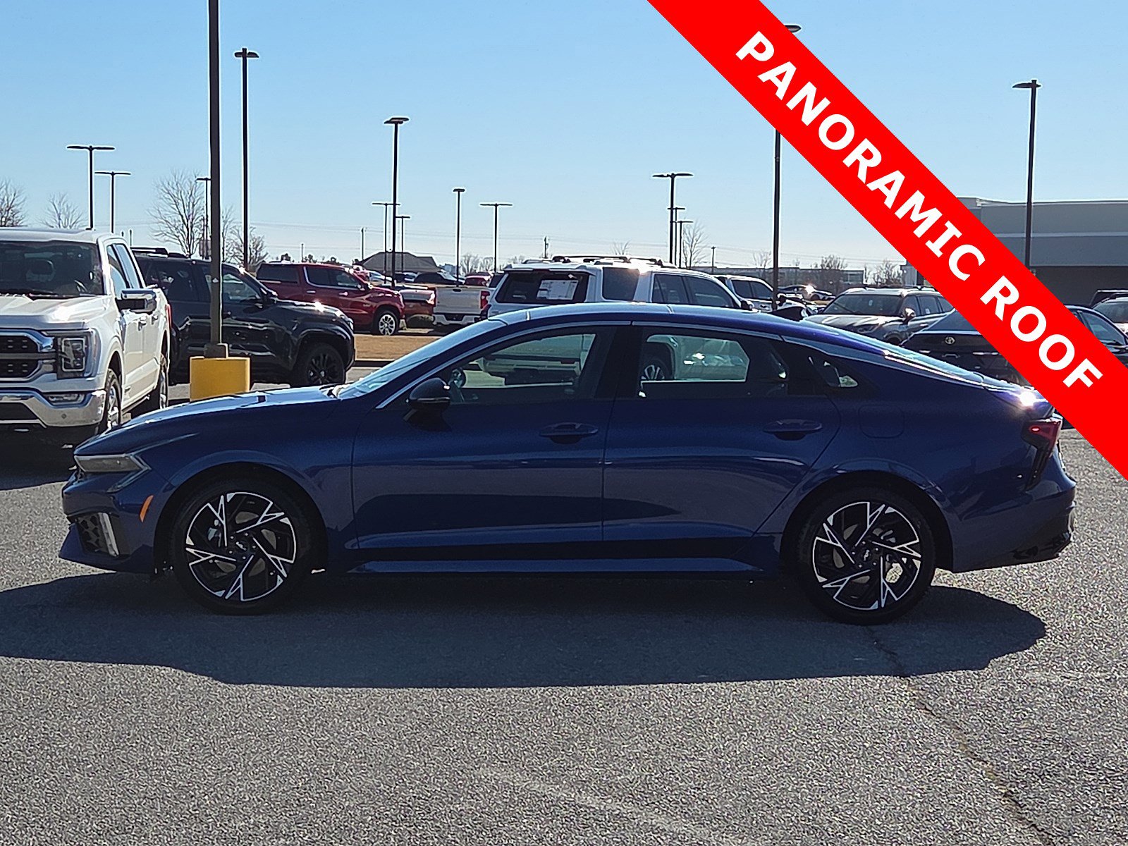 Used 2025 Kia K5 GT-Line w/ GT-Line Premium Package image 3