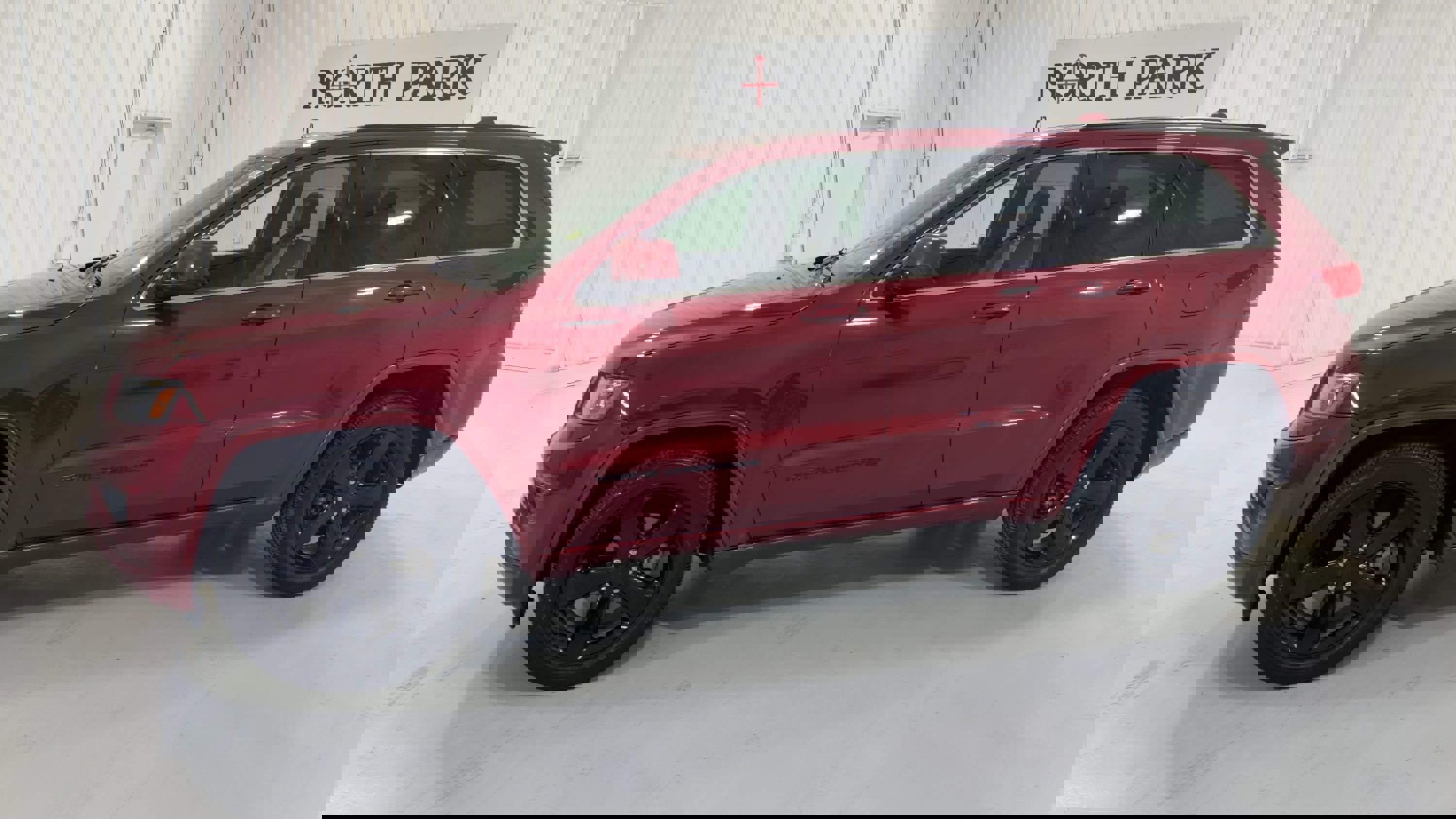 Used 2015 Jeep Grand Cherokee Altitude image 6