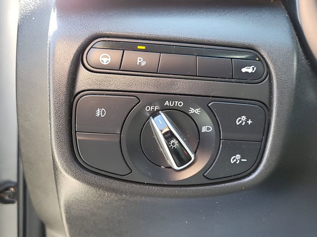 Used 2021 INFINITI QX50 Luxe w/ Accent Package image 9