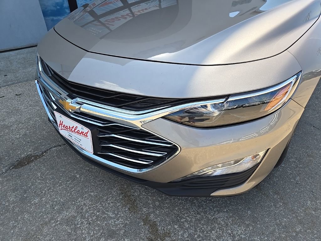 Used 2024 Chevrolet Malibu LT FWD image 15