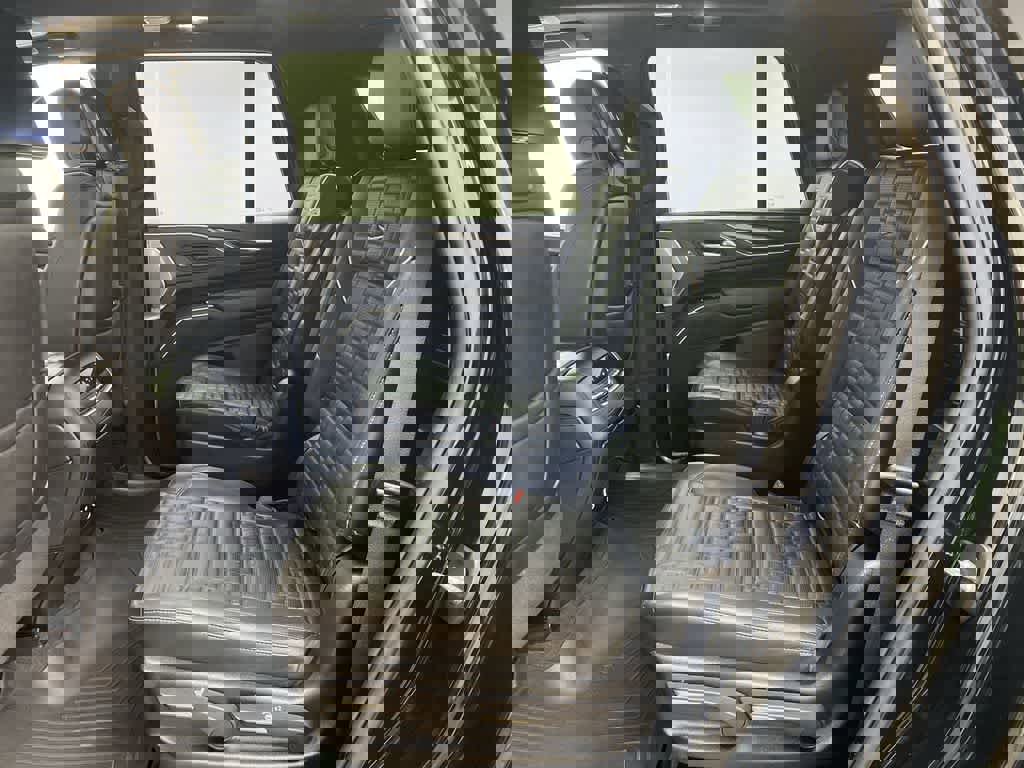 Used 2022 Cadillac Escalade Sport Platinum image 17