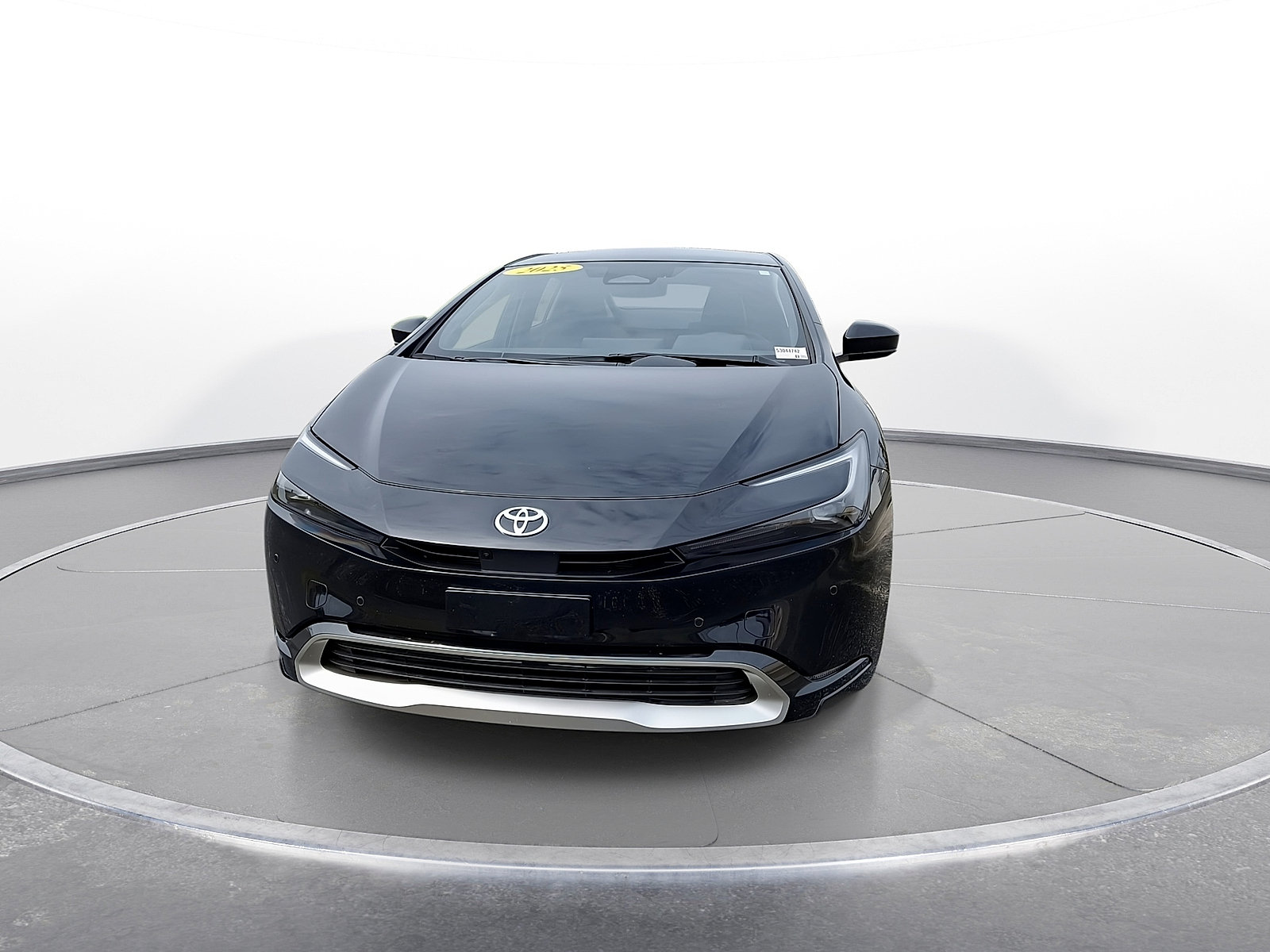 New 2025 Toyota Prius Plug-In Hybrid FWD image 3
