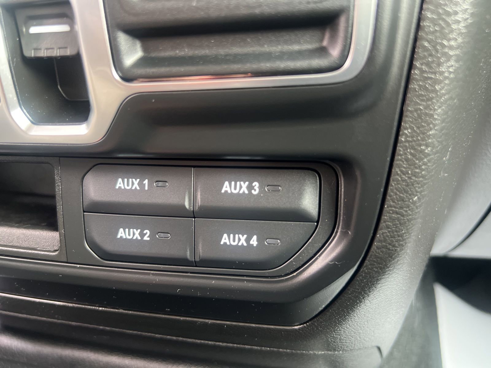 Used 2023 Jeep Wrangler Unlimited w/ Cold Weather Group AWD/4WD image 20