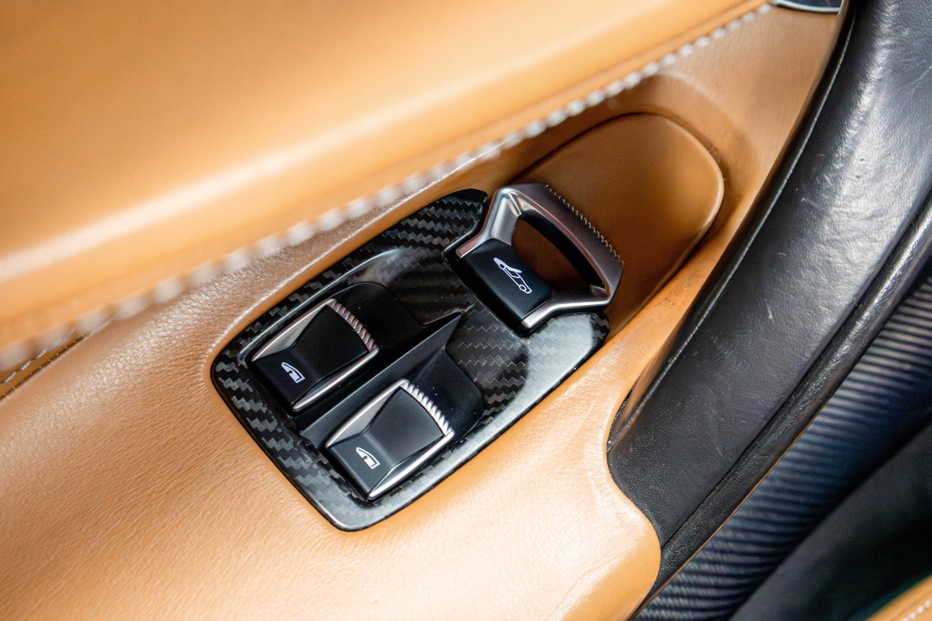 Used 2019 McLaren 720S Luxury RWD image 52