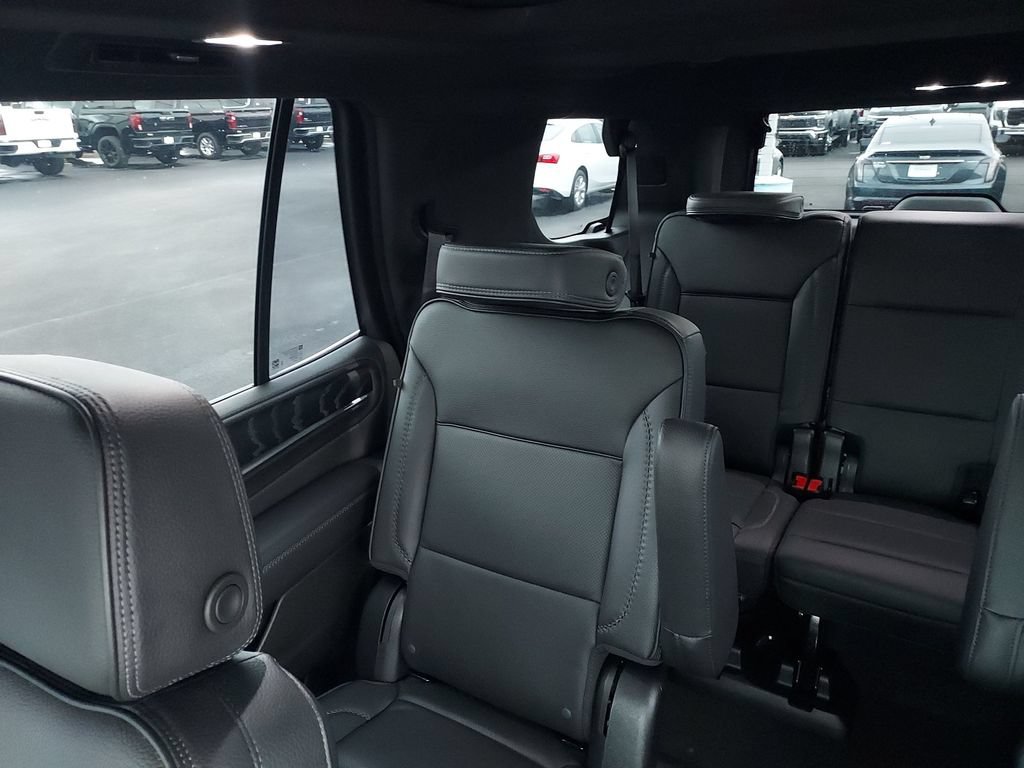 Used 2023 GMC Yukon Denali AWD/4WD image 12