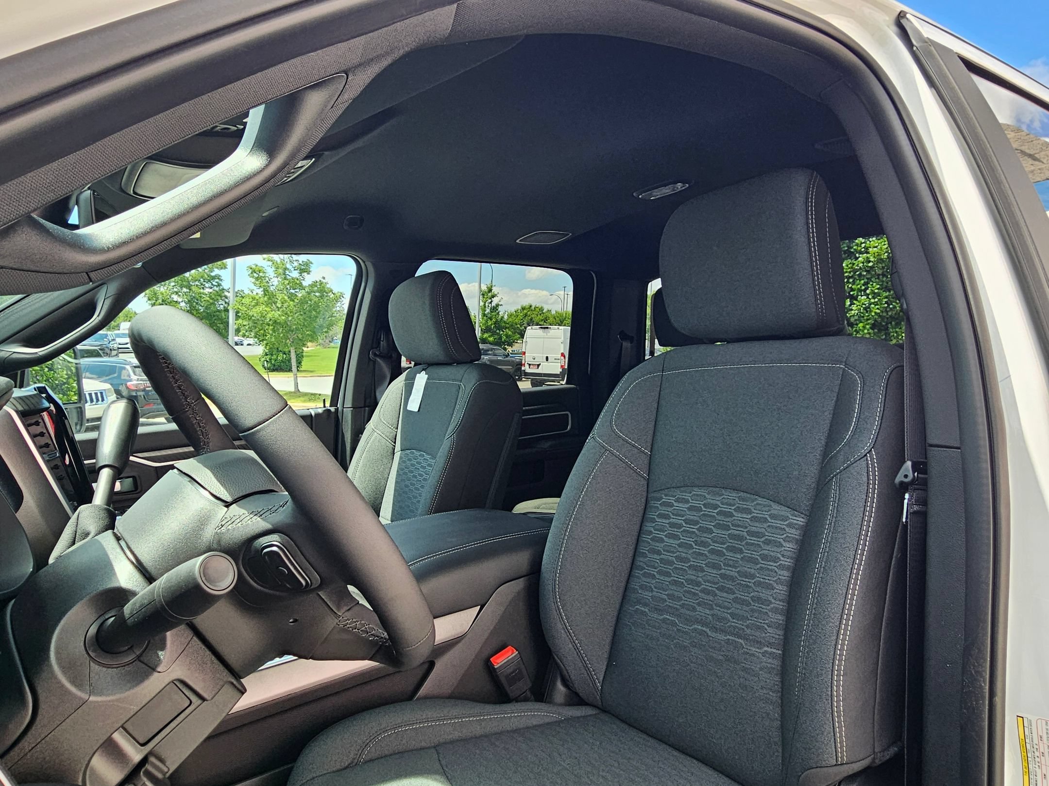 New 2026 RAM 2500 Big Horn AWD/4WD image 20