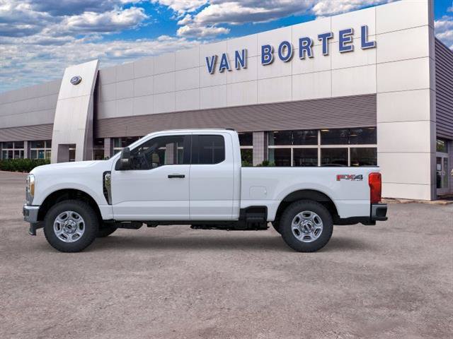 New 2026 Ford F350 XLT w/ FX4 Off-Road Package AWD/4WD image 3