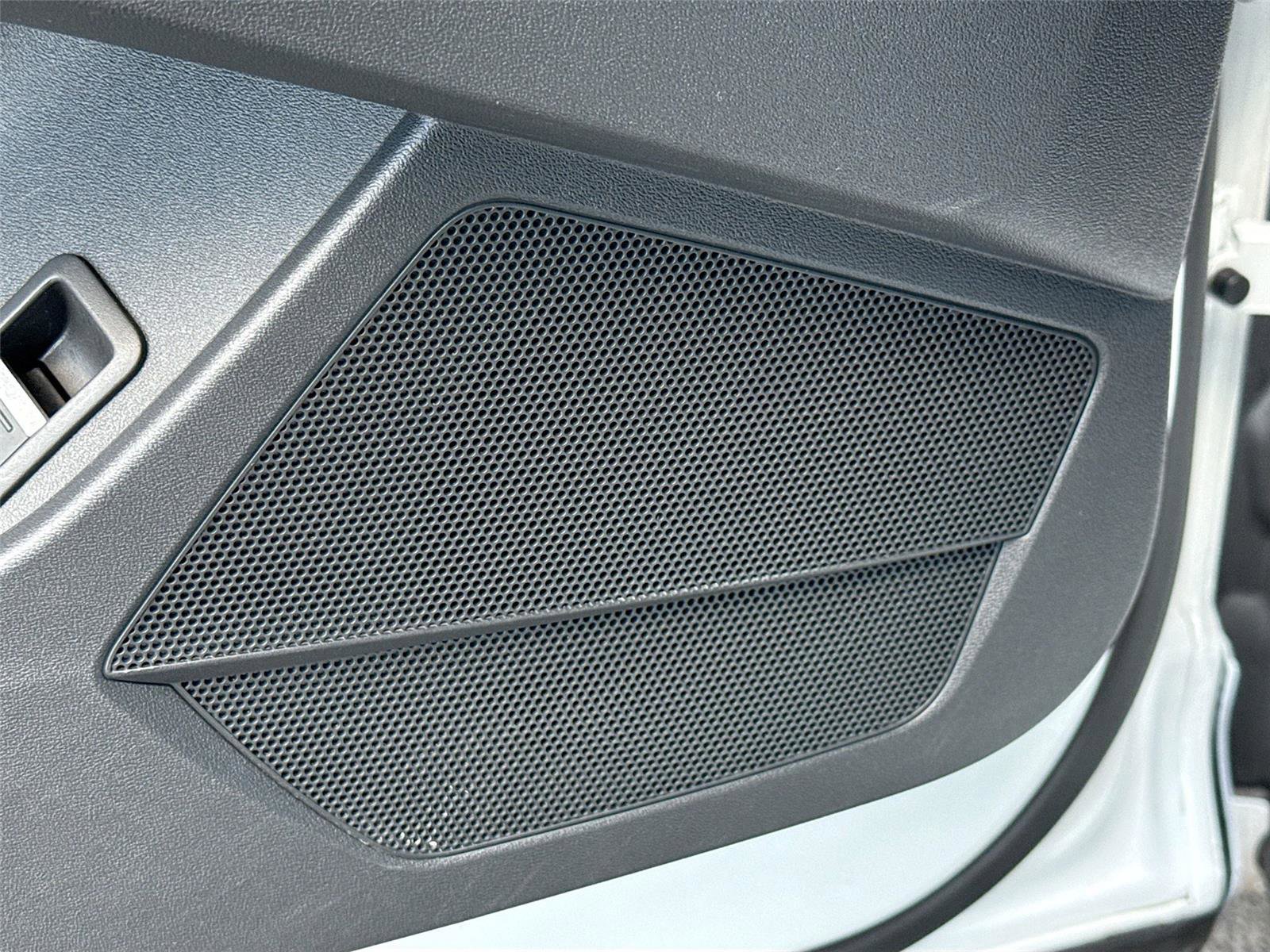 Used 2022 Audi Q4 e-tron Premium w/ Convenience Package AWD/4WD image 18