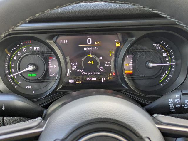 Used 2025 Jeep Wrangler Willys image 22