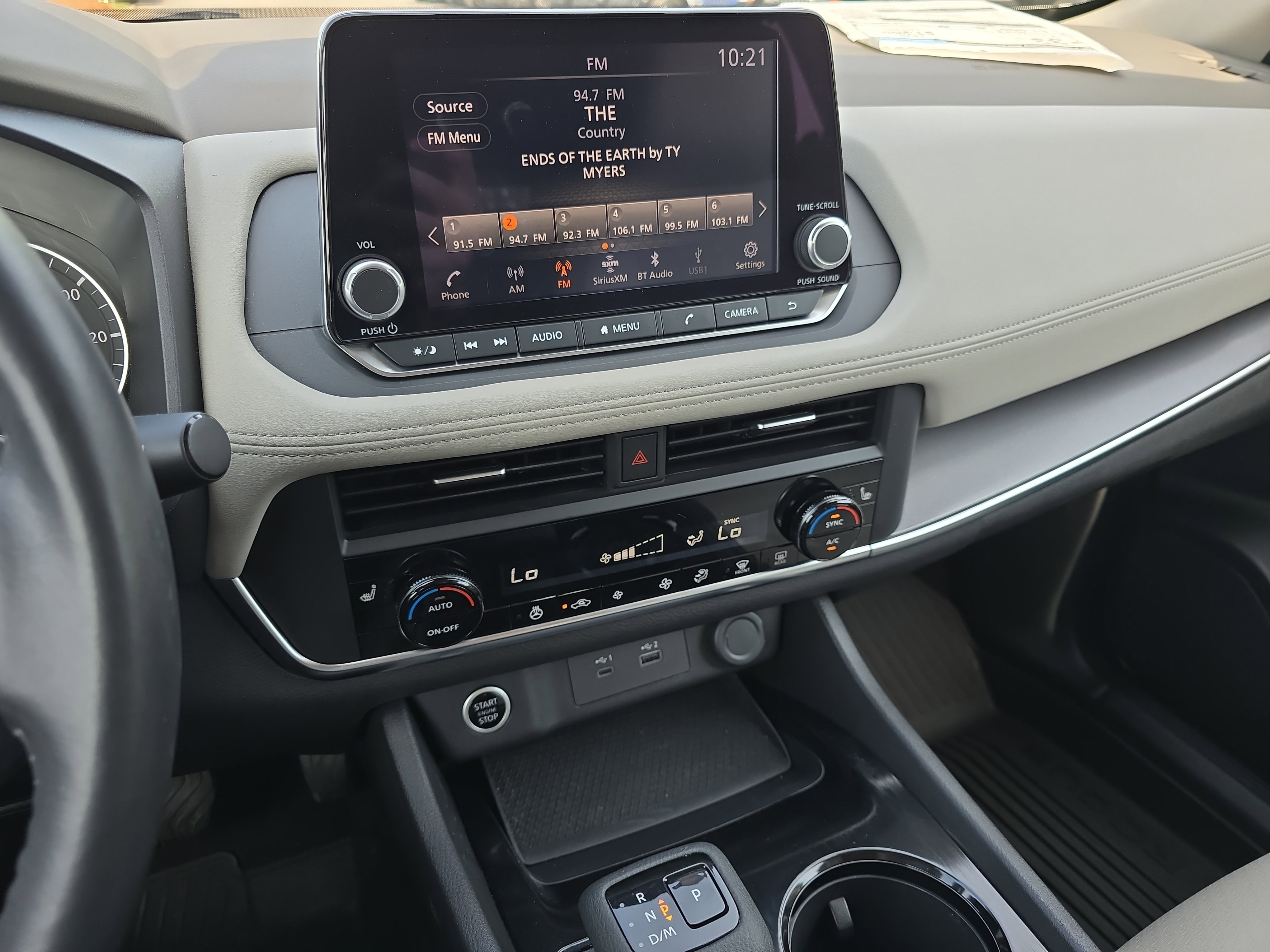 Used 2023 Nissan Rogue SV w/ SV Premium B Package FWD image 20