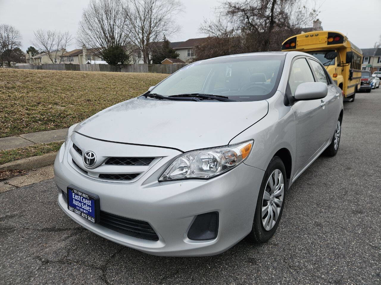 Used 2012 Toyota Corolla LE image 3