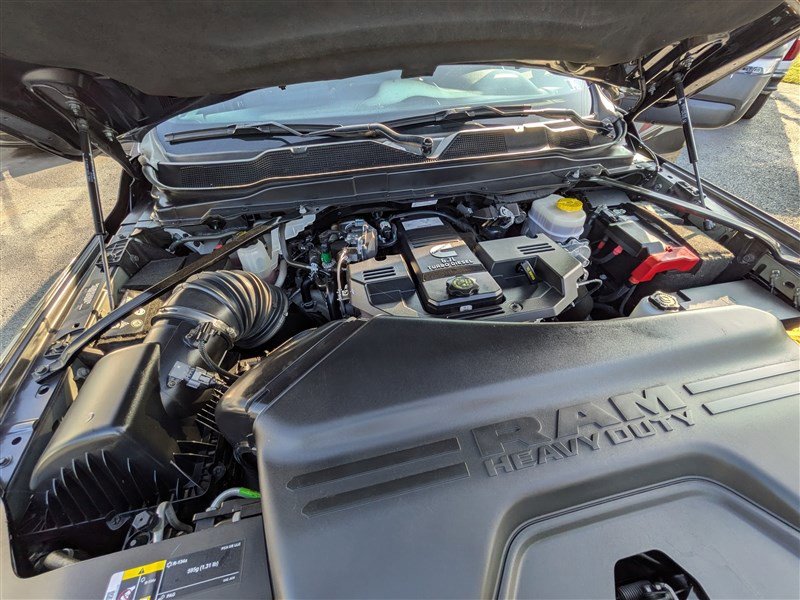 Used 2024 RAM 2500 Tradesman w/ Chrome Appearance Group image 15